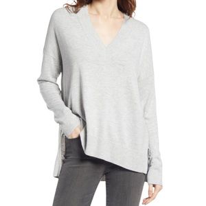 Chelsea28 Oversized V-Neck High Low Sweater Small